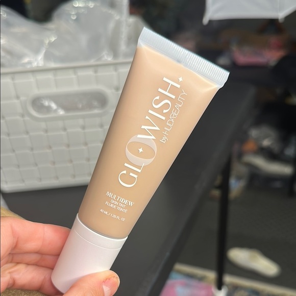 BOGO Huda Beauty GloWish Multi Dew Skin Tint•06 Medium Tan - Picture 2 of 4